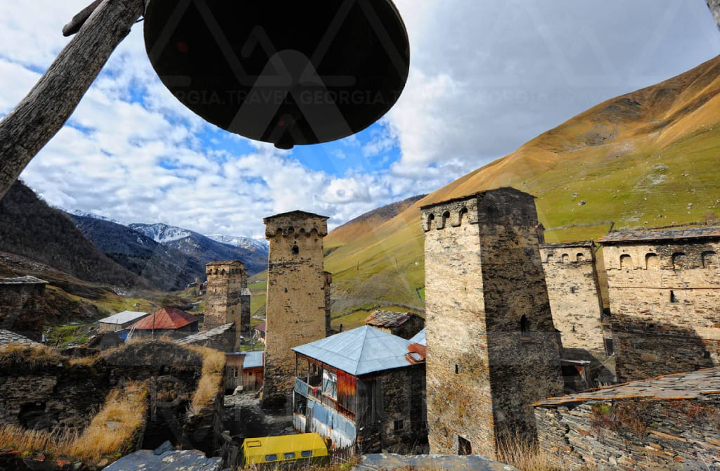 tours in georgia gergeti trinity church